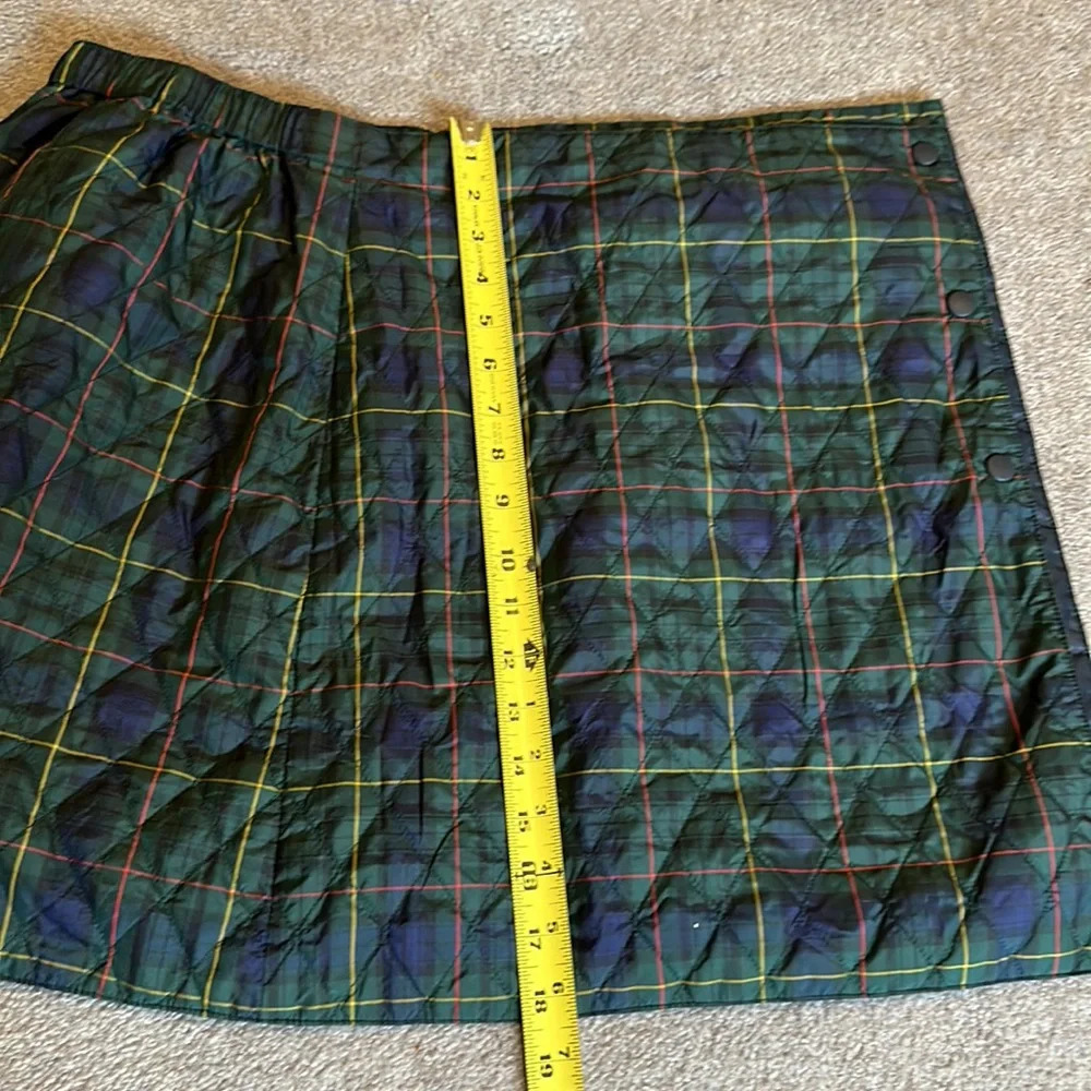 Uniqlo Padded Quilted Plaid Tartan Schoolgirl Style Winter Skirt NWOT M - Picture 4 of 4